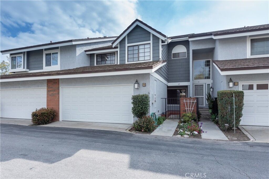 Property Photo:  49 Summerstone  CA 92614 