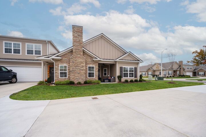Property Photo:  2664 Stonecenter Ln  TN 37128 