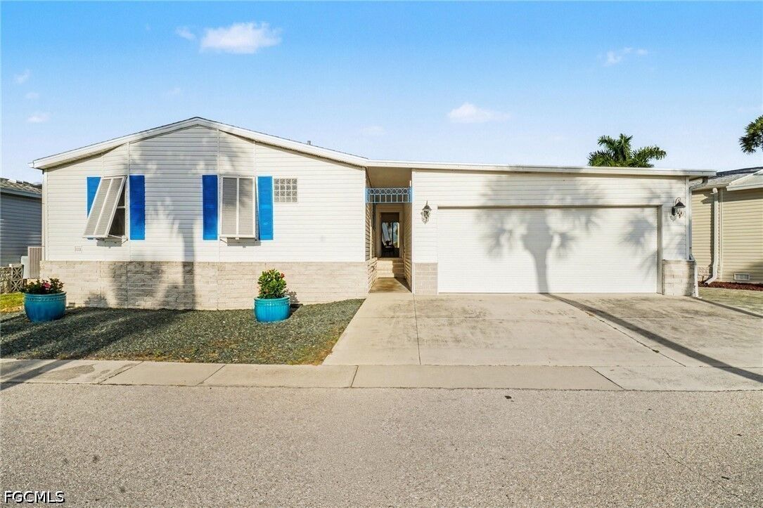 Property Photo:  17630 Stevens Boulevard  FL 33931 