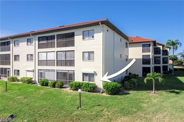 Property Photo:  11170 Caravel Circle 104  FL 33908 