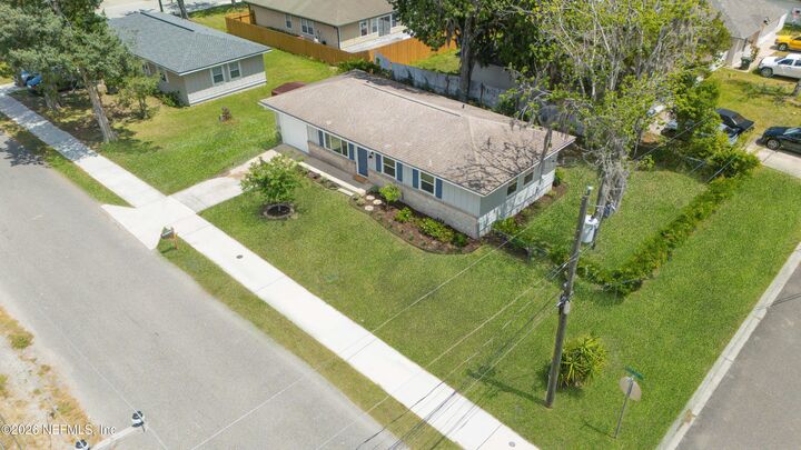 Property Photo: 100 N Highland Avenue FL 32043