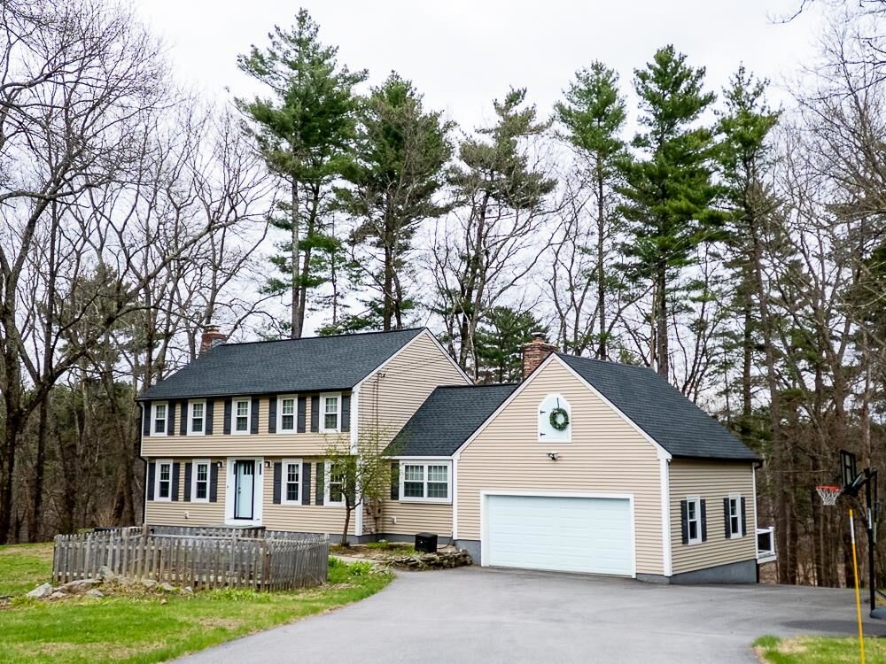 Property Photo: 6 Hubbard Hill Road NH 03038