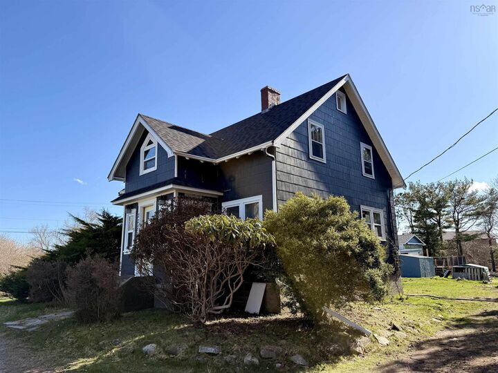 Property Photo: 225 Water Street NS B0T 1W0