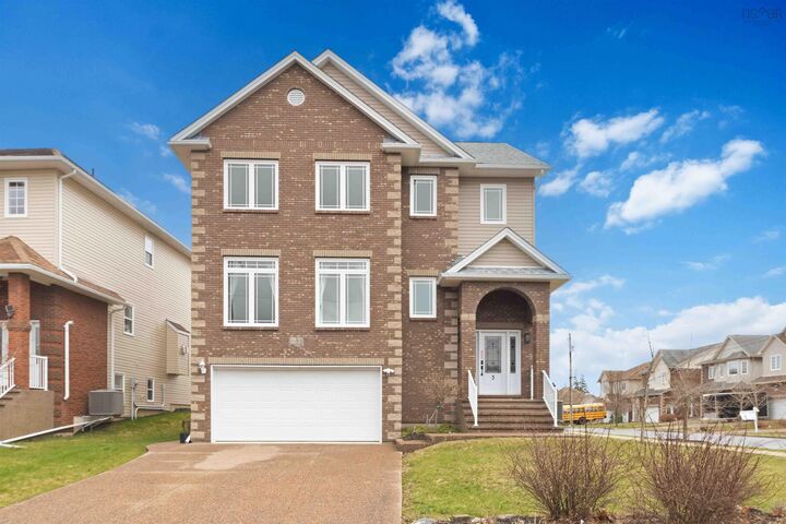 3 Sedgewick Place — photo 1