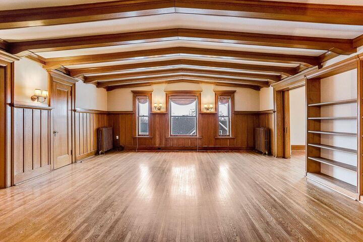 Property Photo:  808 Summit Avenue 2  MN 55105 