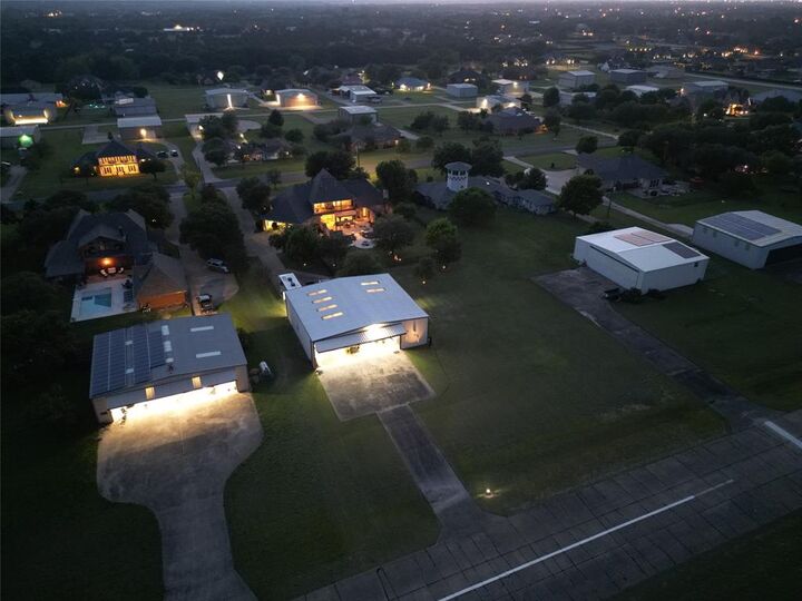 Property Photo:  2930 Falcon Way  TX 76065 