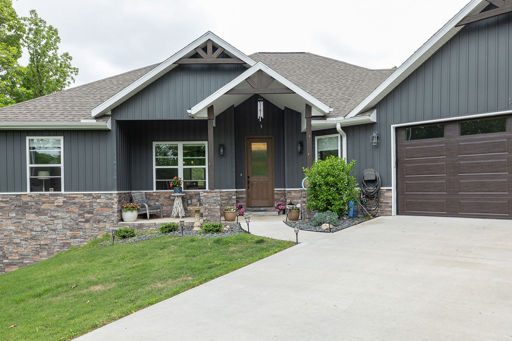 Property Photo:  14 Kilbernie Lane  AR 72715 