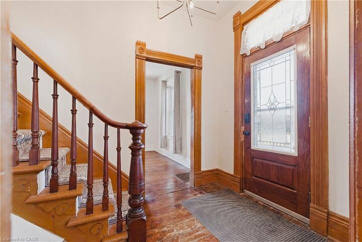 Property Photo: 17 Allan Street W ON N0G 1M0