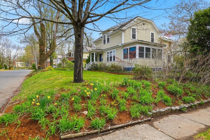 Property Photo:  94 Vernon Street  MA 01060 