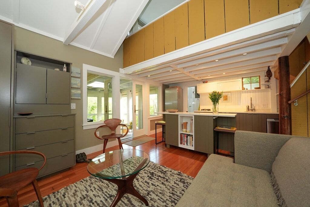 Property Photo: 262-A Bradford St 2 MA 02657