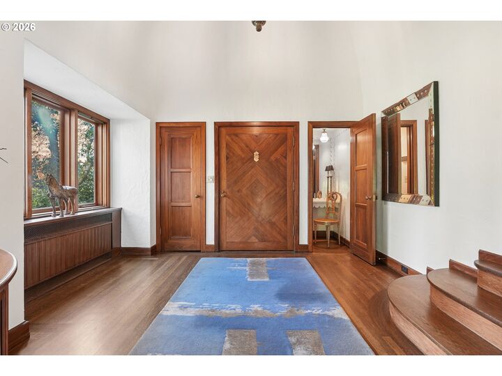 Property Photo:  2643 SW Buena Vista Dr  OR 97201 