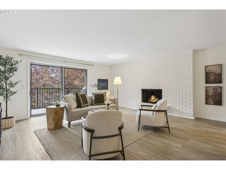 Property Photo:  200 Burnham Rd 303  OR 97034 