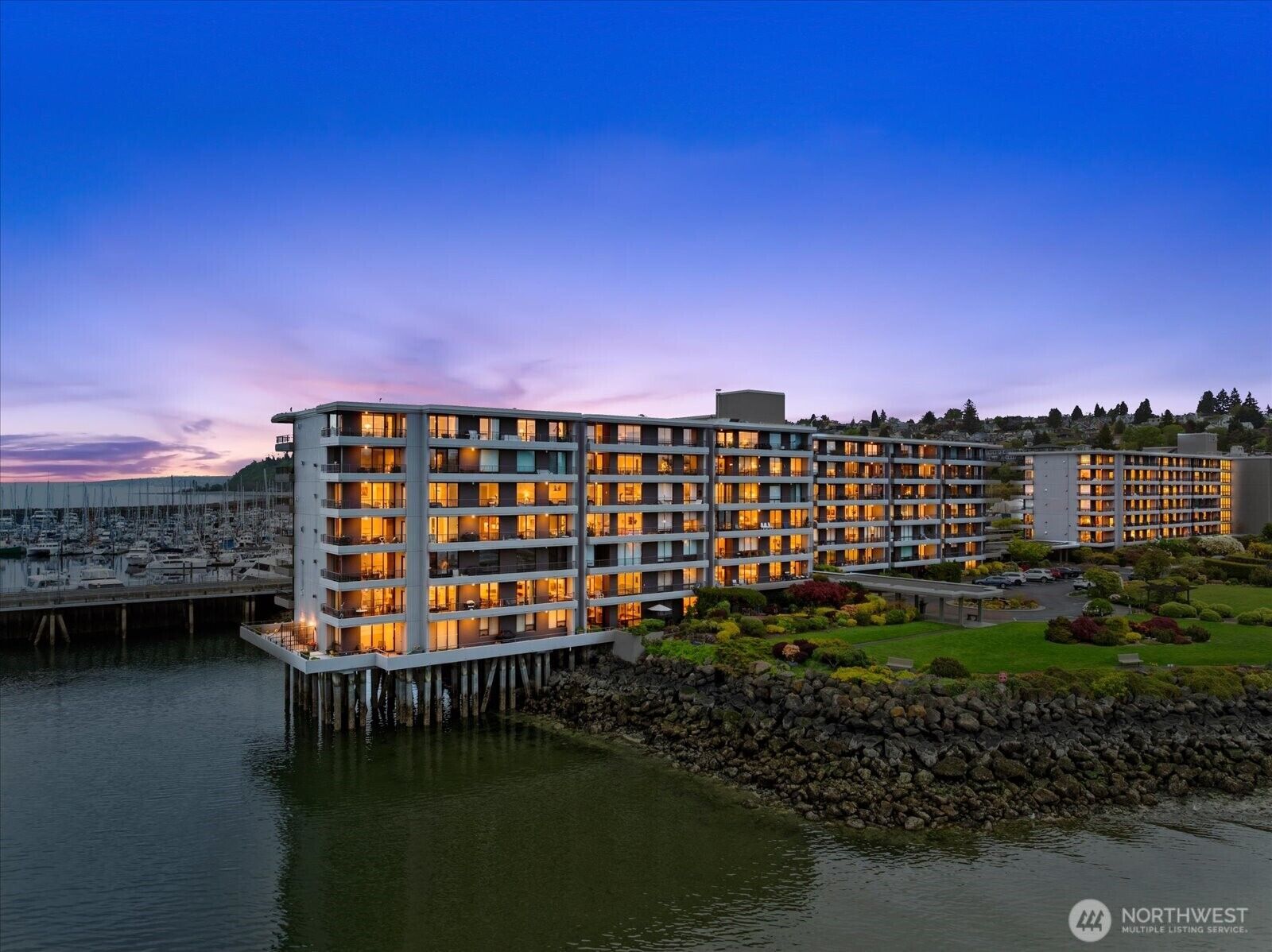 Property Photo:  6533  Seaview Avenue NW 207A  WA 98117 