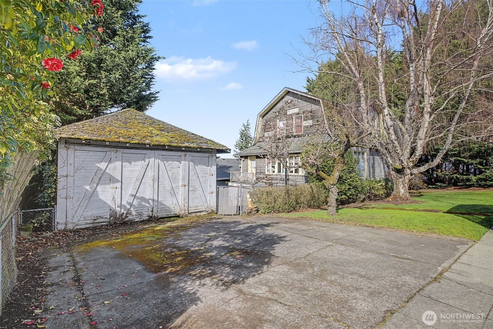 Property Photo:  1857 N 54th Street  WA 98103 