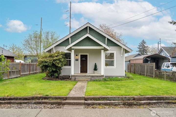Property Photo:  316  Kearney Street  WA 98531 