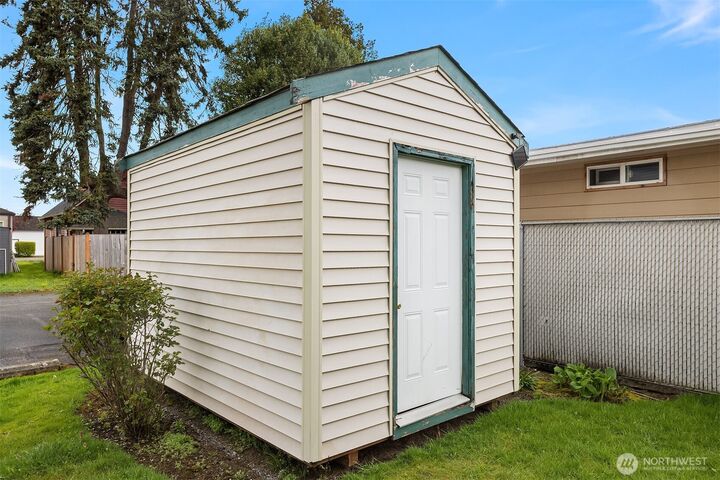 Property Photo:  1103  9th Street  WA 98270 