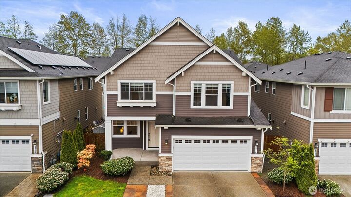 Property Photo:  2914  47th Street SE  WA 98203 