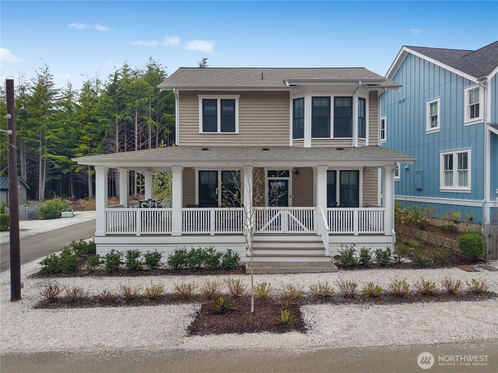 Property Photo:  421 E Compass Street  WA 98571 