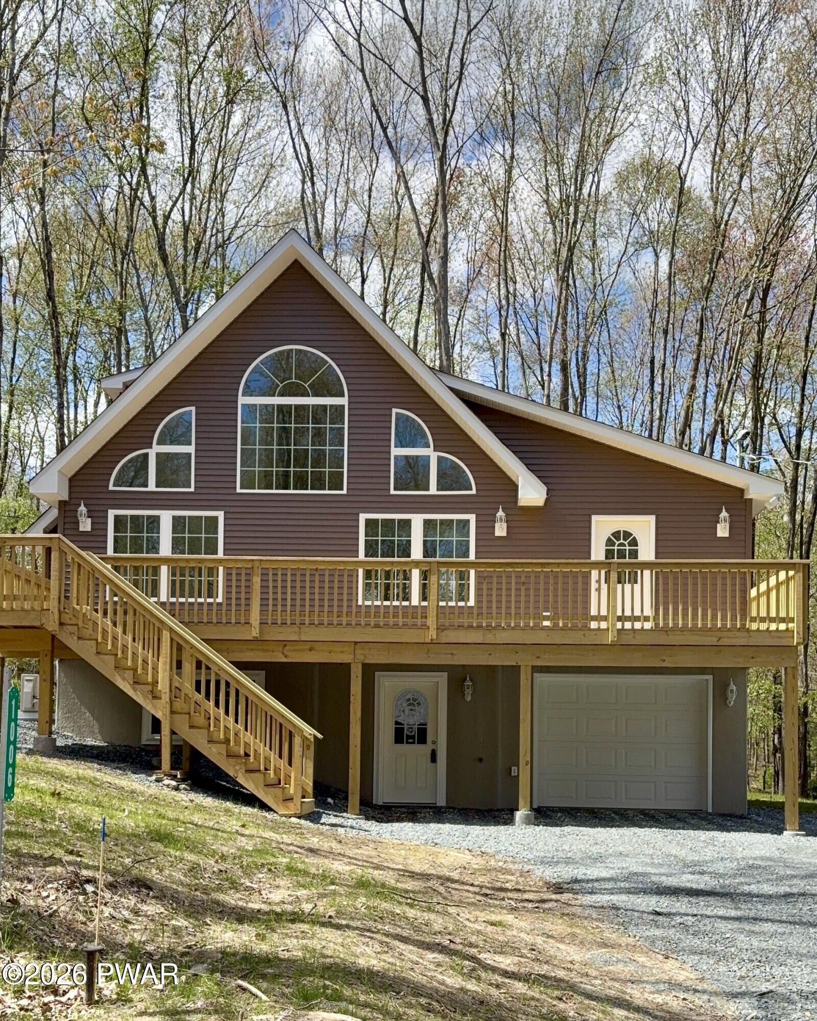 Property Photo:  1006 Hidden Valley Court  PA 18436 