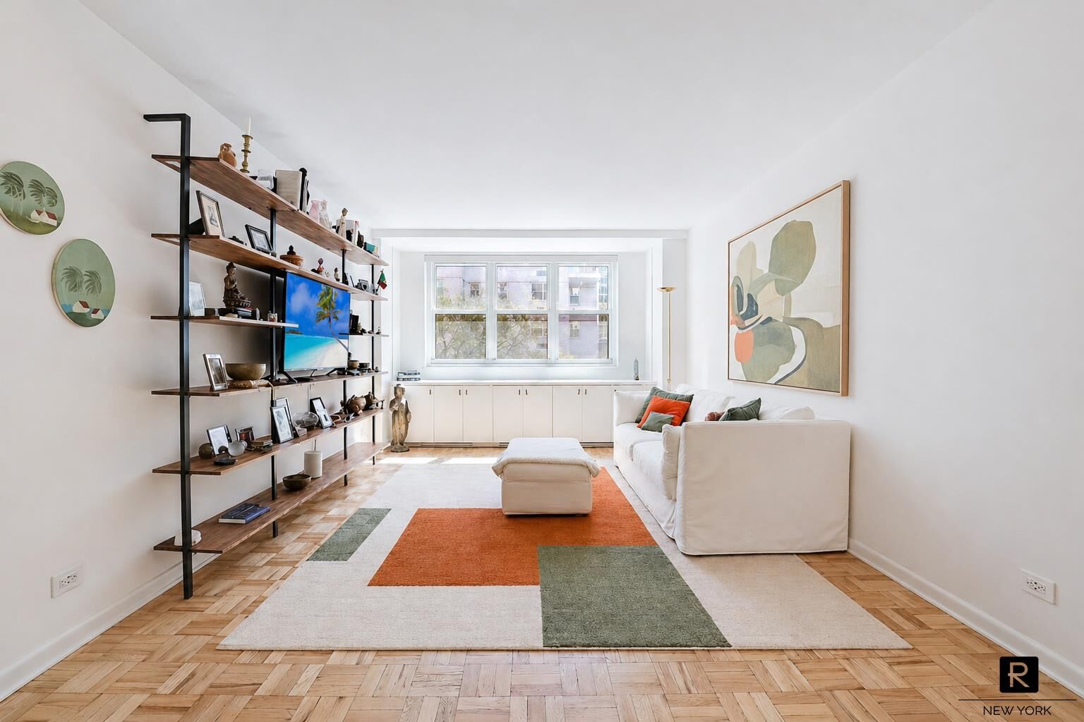 Property Photo:  63 E 9th Street 4-O  NY 10003 