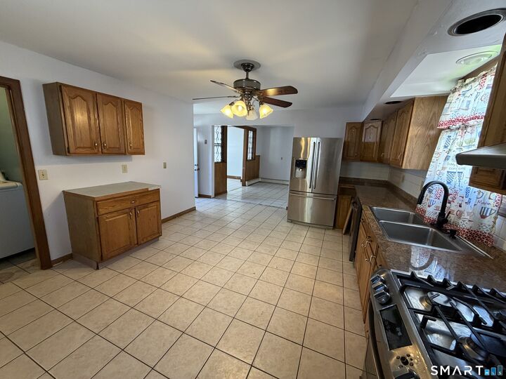 Property Photo:  95 Park Avenue  CT 06418 