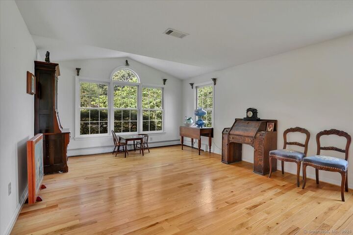 Property Photo:  107 Trumbull Lane  CT 06074 