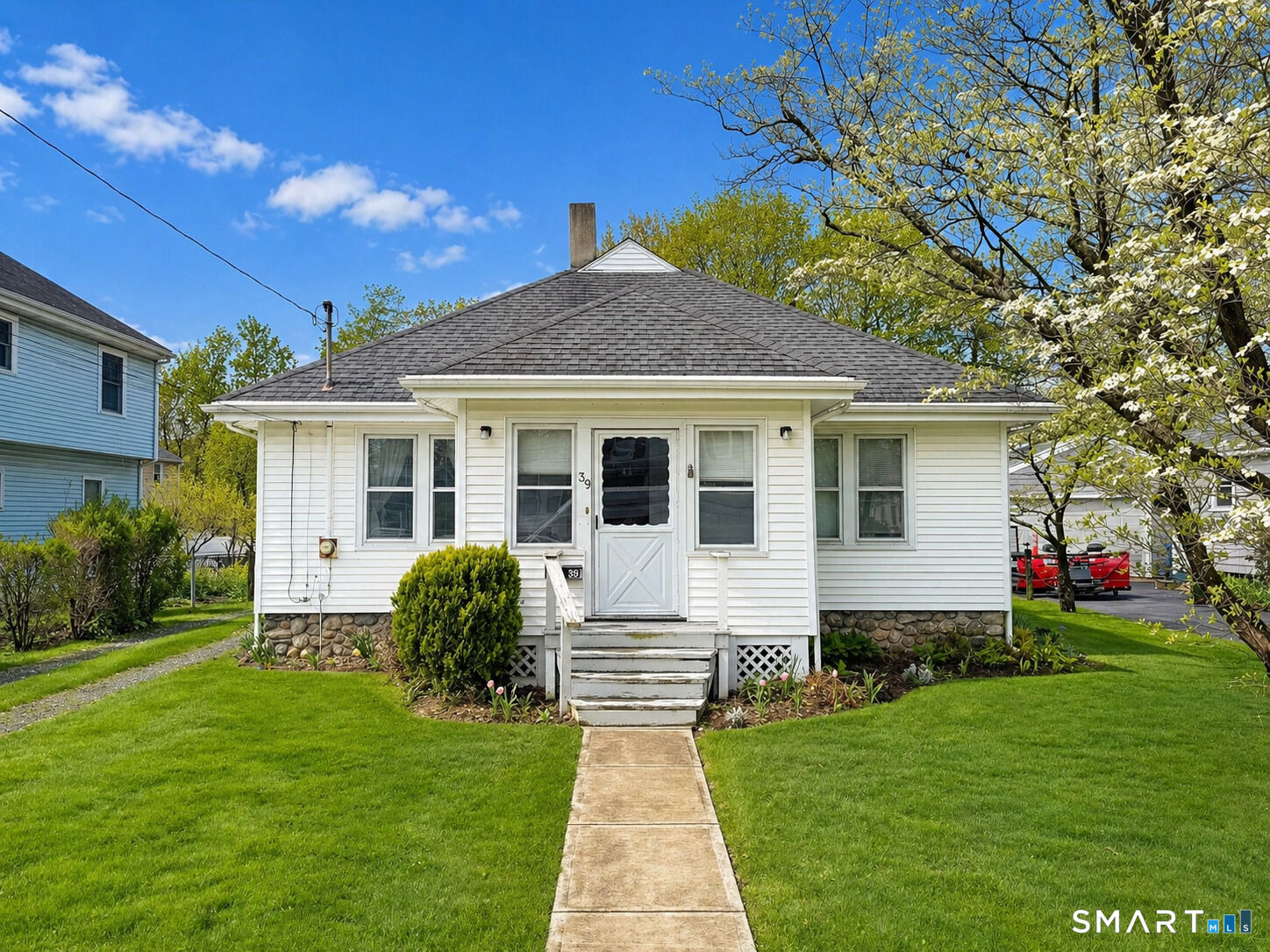 Property Photo:  39 Fair Street  CT 06851 