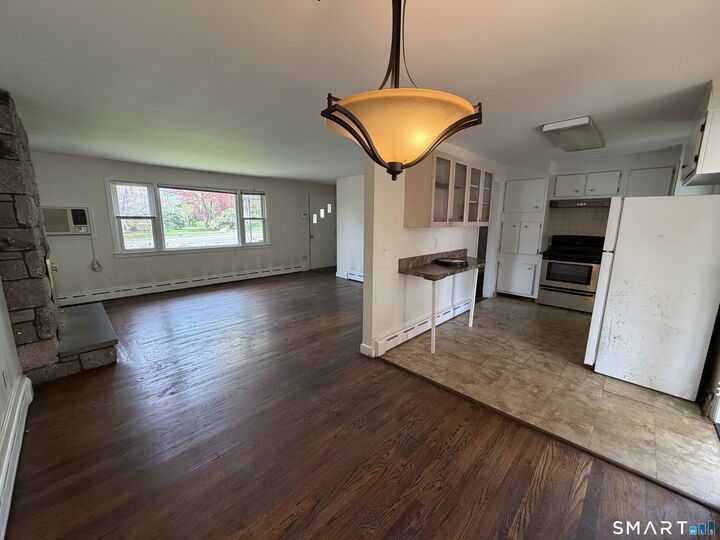 Property Photo:  2 Marvin Street  CT 06855 