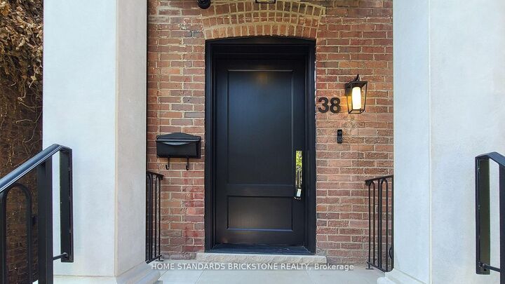 Property Photo: 38 Elgin Avenue ON M5R 1G6