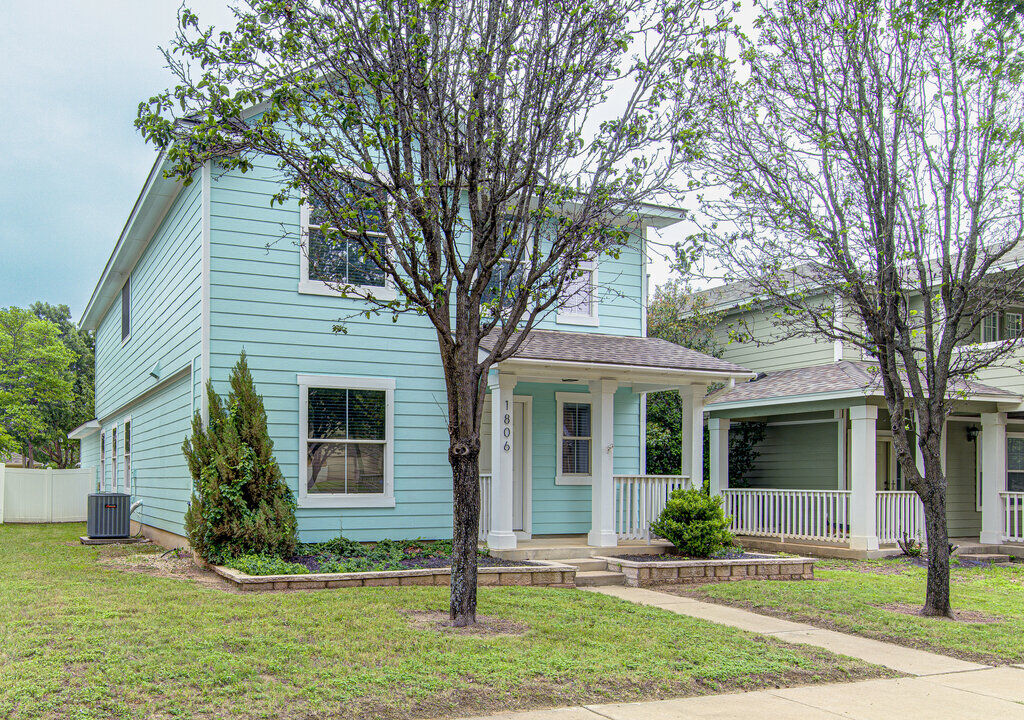 Property Photo:  1806 Lost Maples Loop  TX 78613 