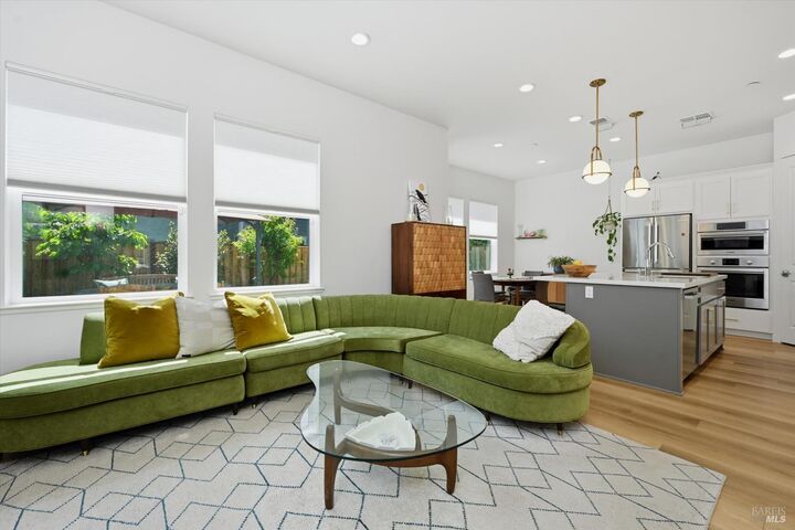 Property Photo:  48 Edith Street  CA 94952 