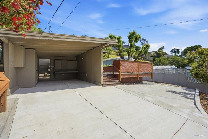 Property Photo:  29 Windsor Avenue  CA 94901 