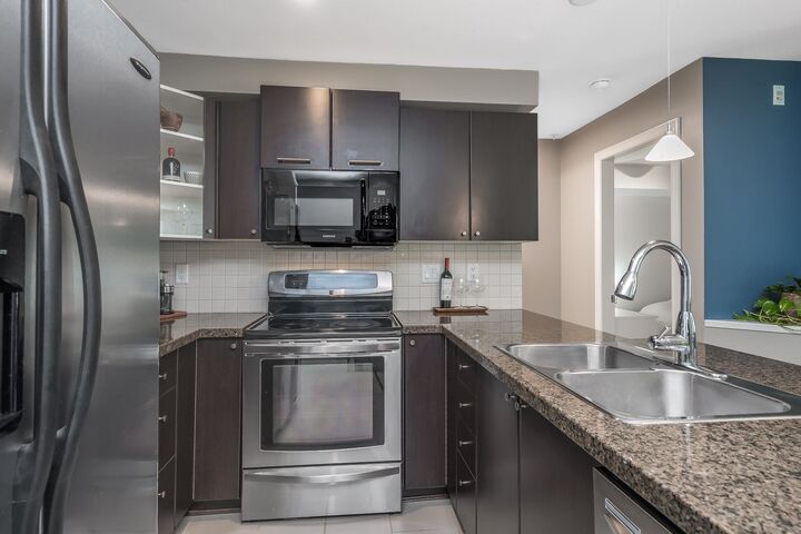 5454 198 Street 107 — photo 1