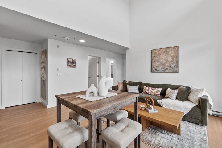 Property Photo: 33820 South Fraser Way 503 BC V2S 2C5