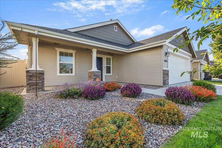Property Photo:  10288 Longtail Dr.  ID 83687 