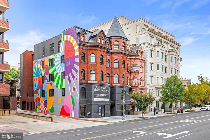Property Photo:  2525 Pennsylvania Avenue NW 303  DC 20037 