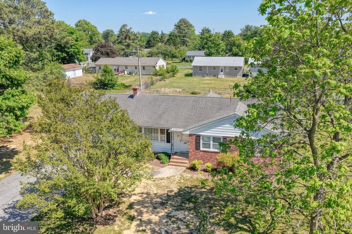 Property Photo:  608 Adams Drive  DE 19963 