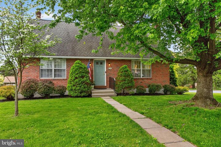 Property Photo:  425 College Boulevard  PA 19530 