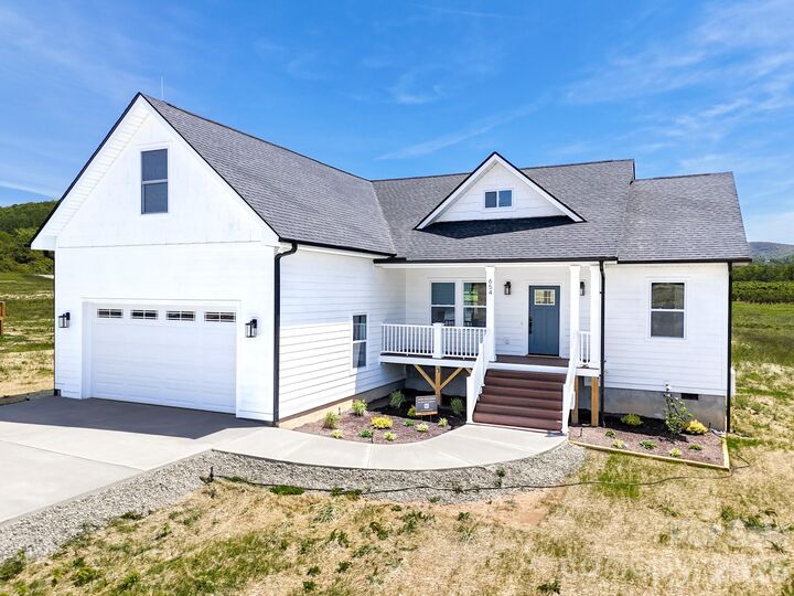 Property Photo:  654 Beehive Road  NC 28792 