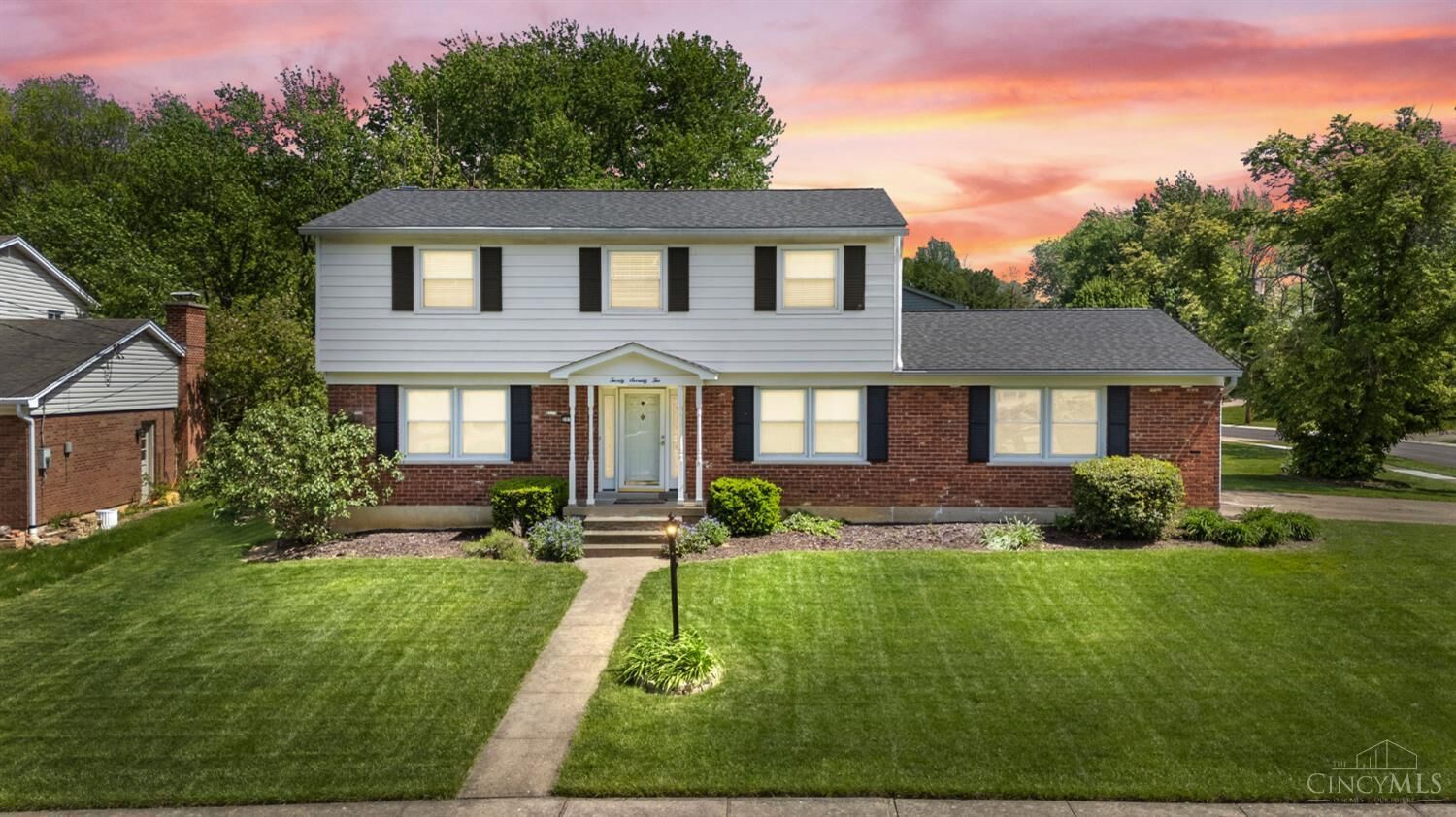 Property Photo: 2072 Endovalley Drive OH 45244