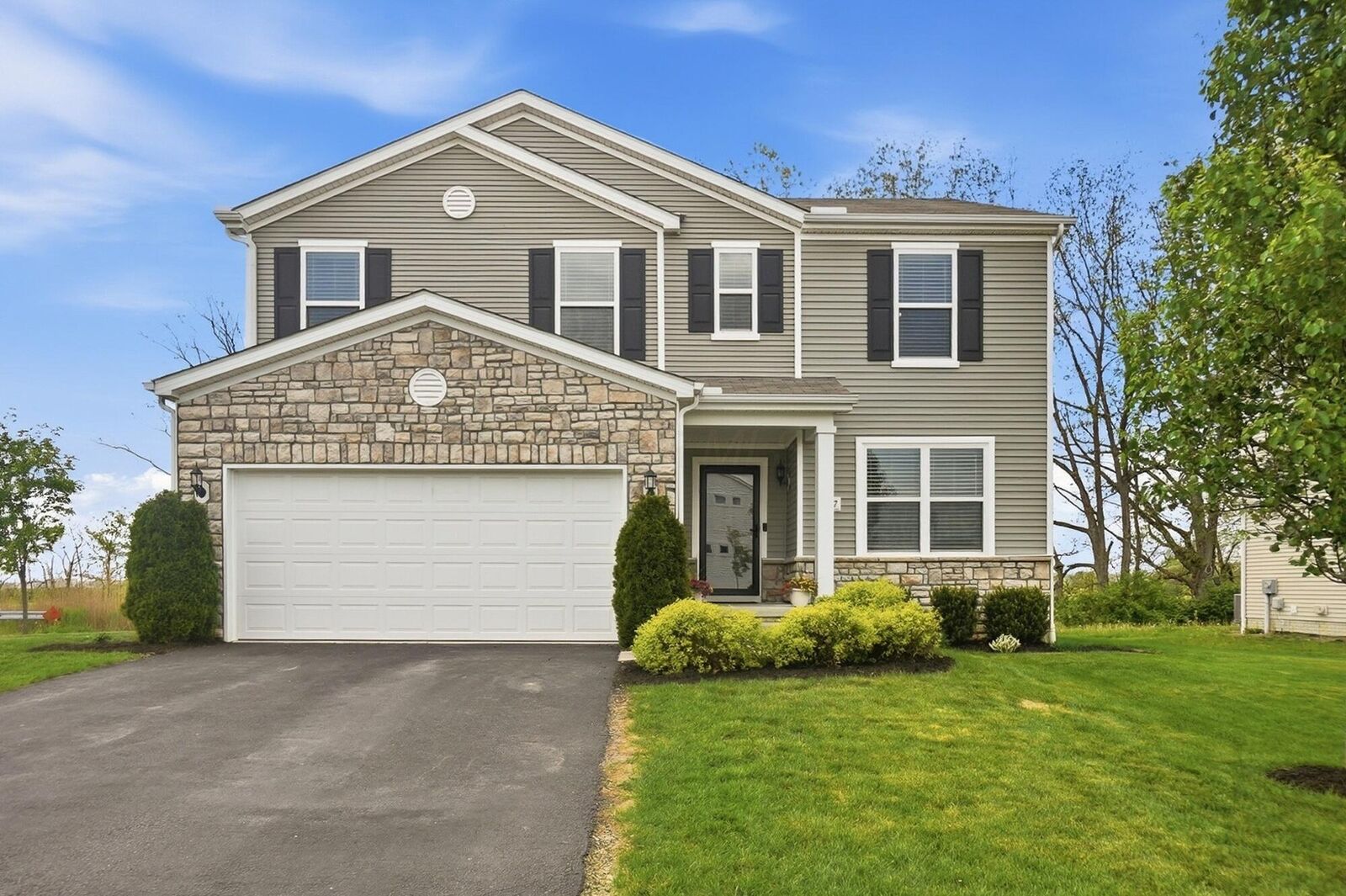 Property Photo:  677 Clymer Street  OH 43015 