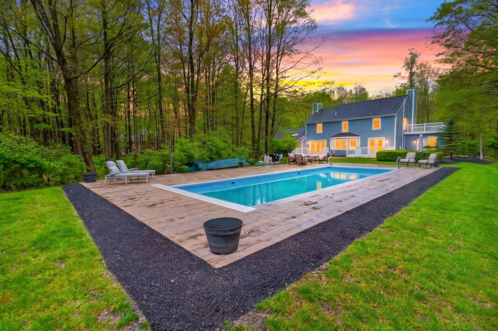 Property Photo:  1978 Timberlake Drive  OH 43015 