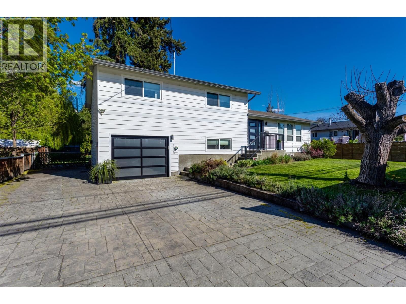 Photo de la propriété: 4445 Gordon Drive BC V1W 1S9