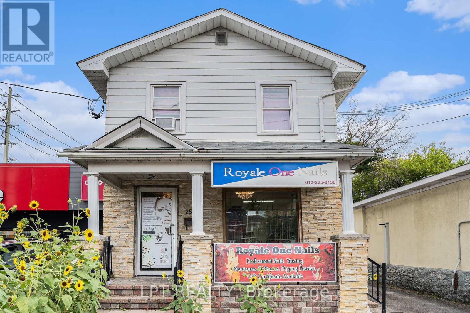 Property Photo: 257 Parkdale Avenue ON K1Y 1G1