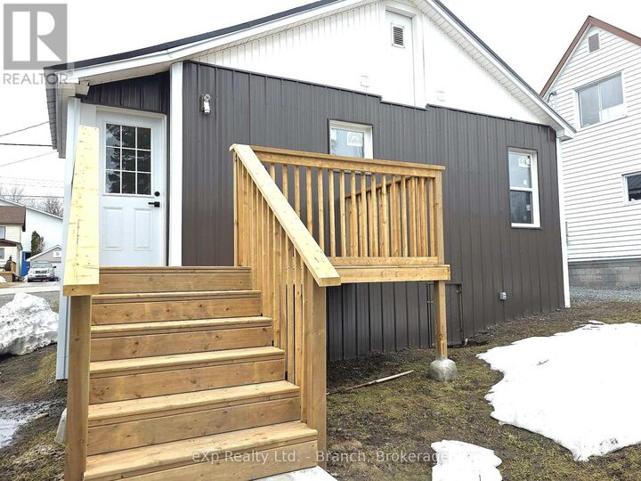 Property Photo: 6 Wilson Avenue ON P2N 1J7