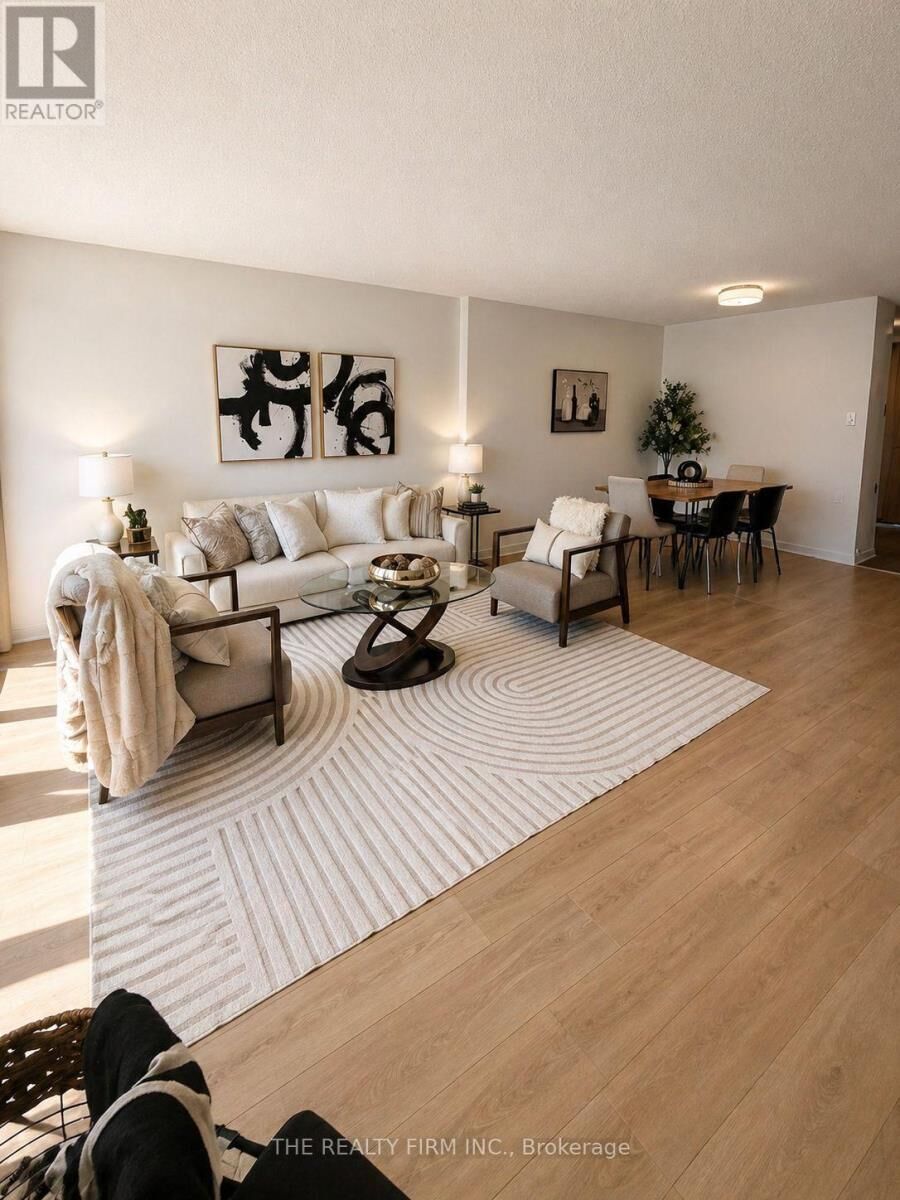 Property Photo:  700 Osgoode Drive 60  ON N6E 2H1 