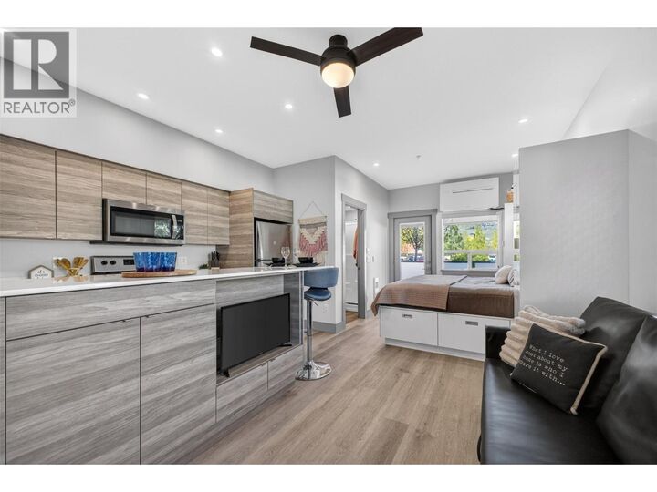 Property Photo: 2555 Lakeshore Road 114 BC V1H 0A4