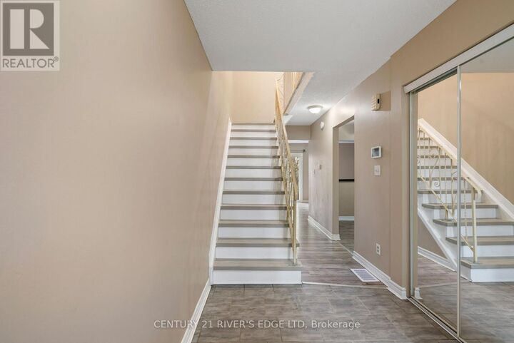 Property Photo:  283 Melanie Avenue  ON K7M 8C1 