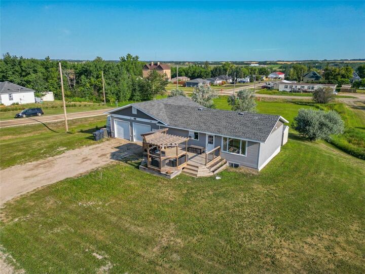 Photo de la propriété:  390 6th Avenue  MB R0K 1W0 