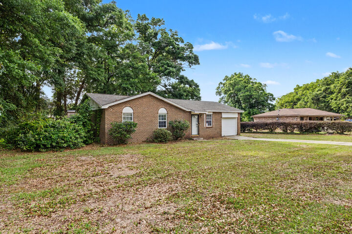 Property Photo:  4637 Dean Drive  FL 32571 